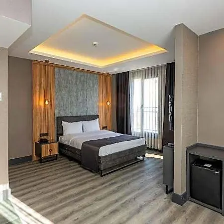Hotel The Nirvanas 4*