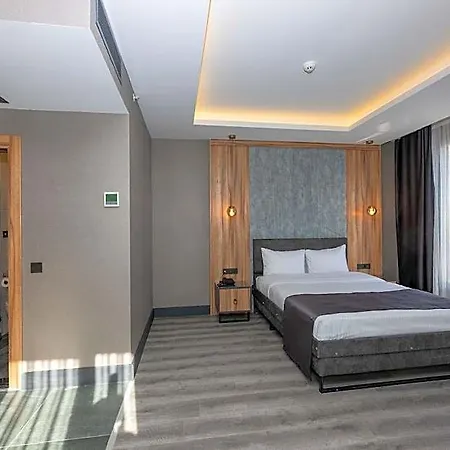 Hotel The Nirvanas 4*