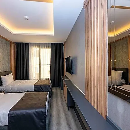 Hotel The Nirvanas 4*