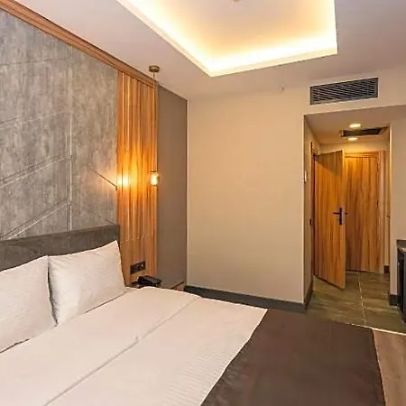 The Nirvanas Hotel