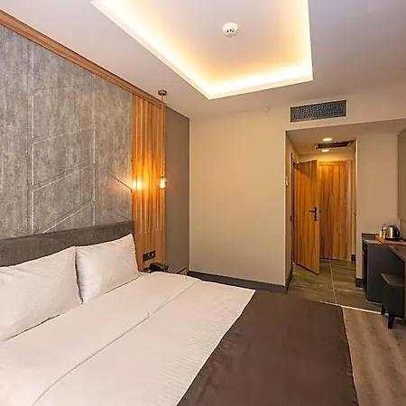 The Nirvanas Hotel 4*